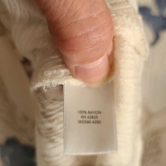 Donated Christopher and Banks Yop - Picture 4 of 4